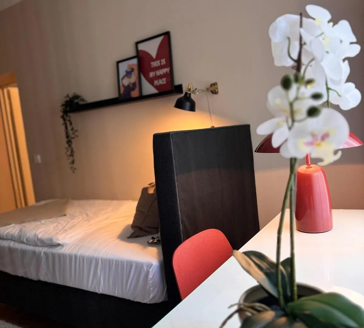 Zentrale Wohnung Direkt Am Hauptbahnhof - Bismarck Düsseldorf Apartamento