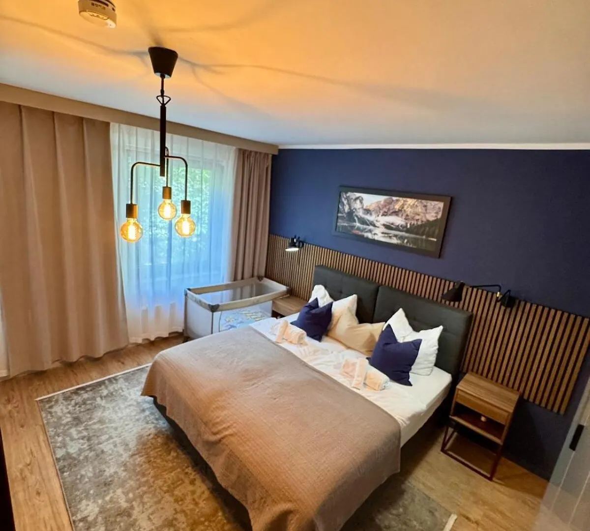 Zentrale Wohnung Direkt Am Hauptbahnhof - Bismarck Düsseldorf Apartamento