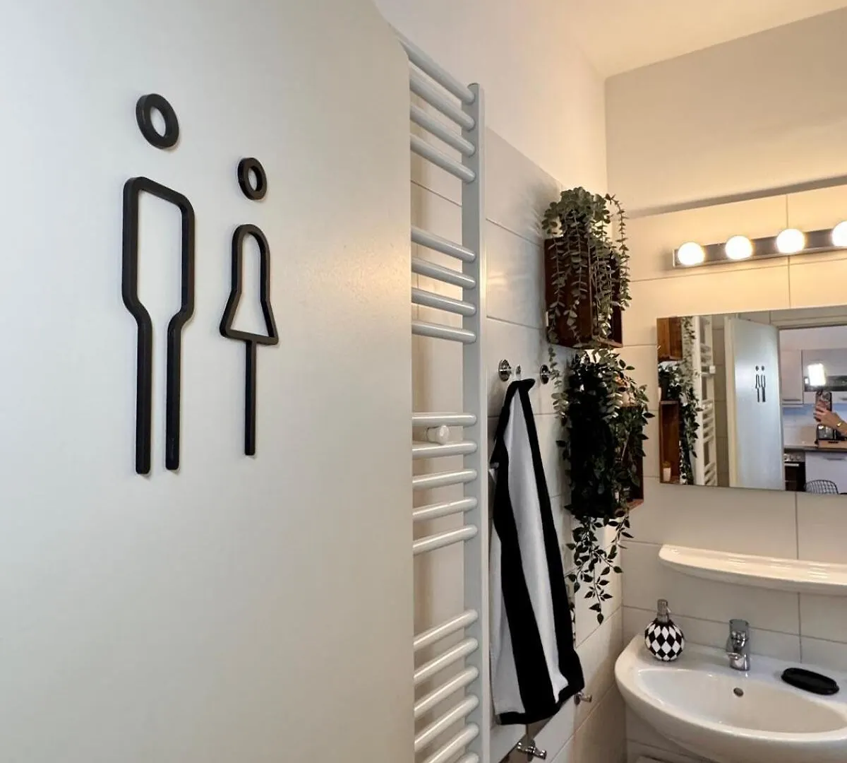 Zentrale Wohnung Direkt Am Hauptbahnhof - Bismarck Düsseldorf