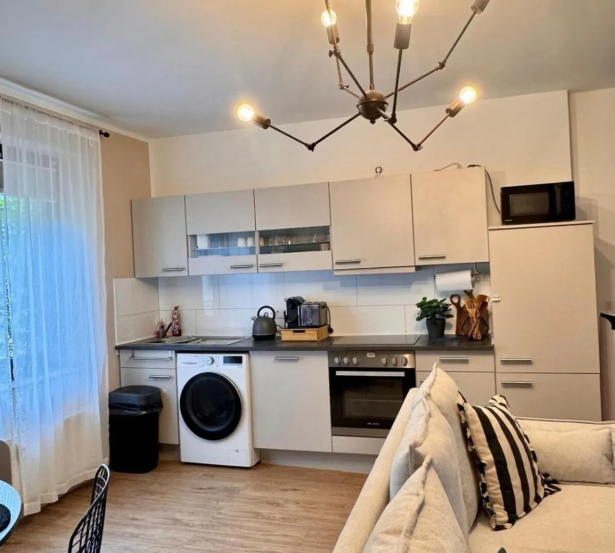 Apartamento Zentrale Wohnung Direkt Am Hauptbahnhof - Bismarck Düsseldorf Alemanha