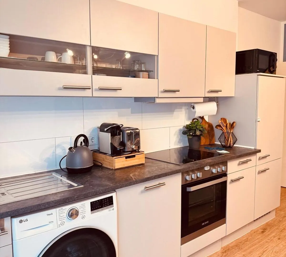 Zentrale Wohnung Direkt Am Hauptbahnhof - Bismarck デュッセルドルフ アパート